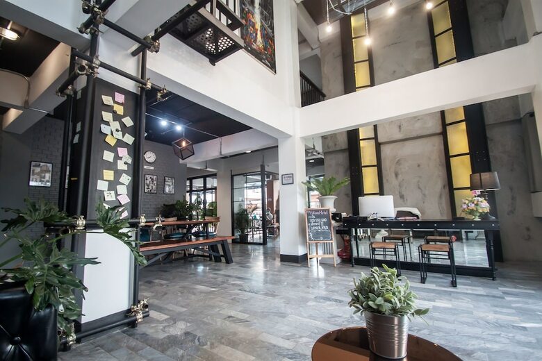 V1 Room Hotel