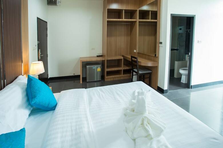 Thanburi Hotel