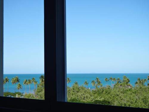 Sunset Paradise - Ocean View Penthouse Apartment