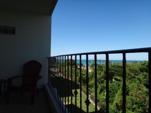 Sunset Paradise - Ocean View Penthouse Apartment