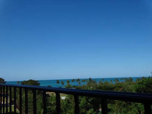 Sunset Paradise - Ocean View Penthouse Apartment