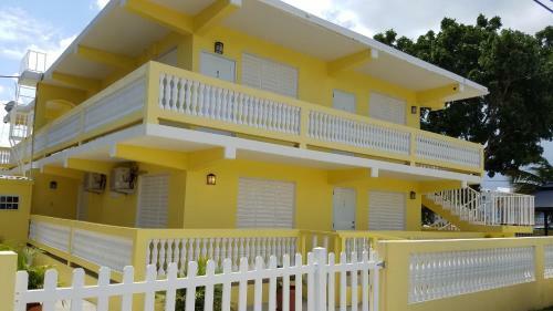 Hotel Combate Beach Resort