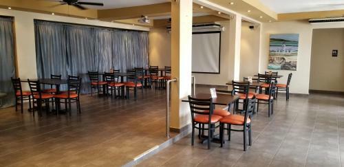 Hotel Combate Beach Resort