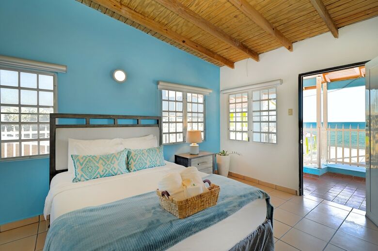 Hostal Luichy's Guest House