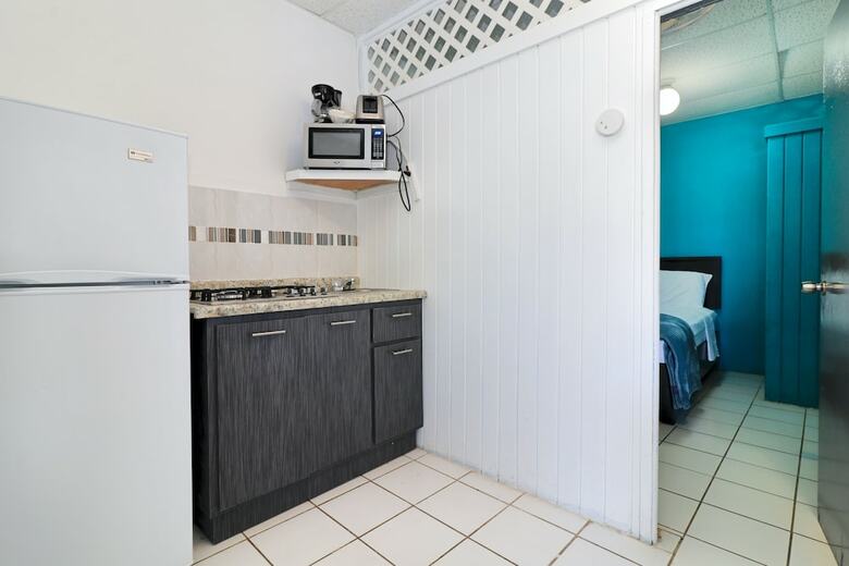 Hostal Luichy's Guest House