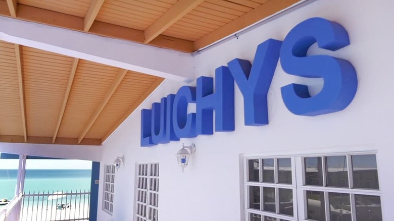 Hostal Luichy's Guest House