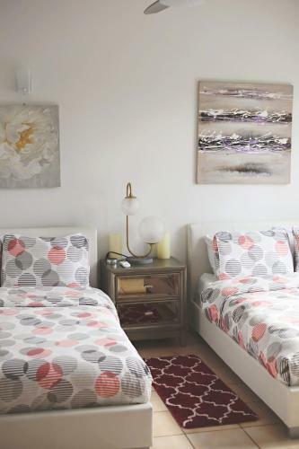 Tortuga Beach Apartment