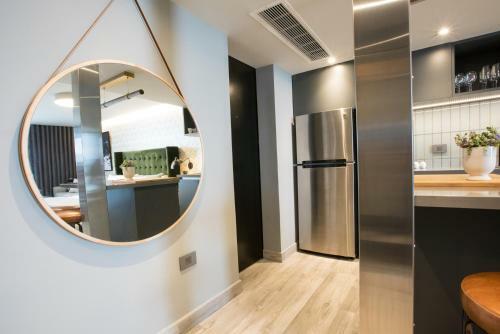 Aparthotel Ocean View Deluxe Suite: Pvt. Beach & Pool
