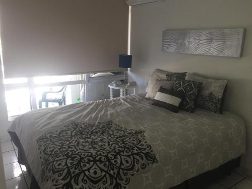 Coral Beach Beach Front One Bedroom Studio Apartment