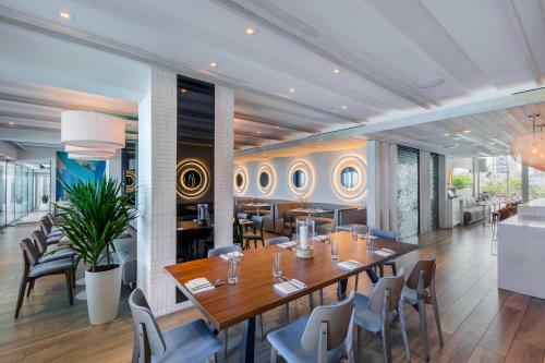 Serafina Beach Hotel