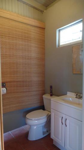 Hostal Isla Hermosa Guesthouse