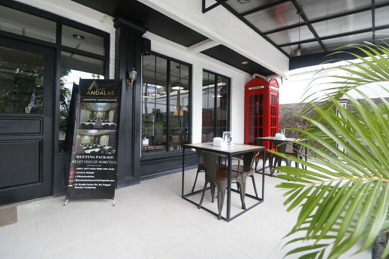 Hotel Reddoorz Plus @ Jalan Raden Intan Lampung