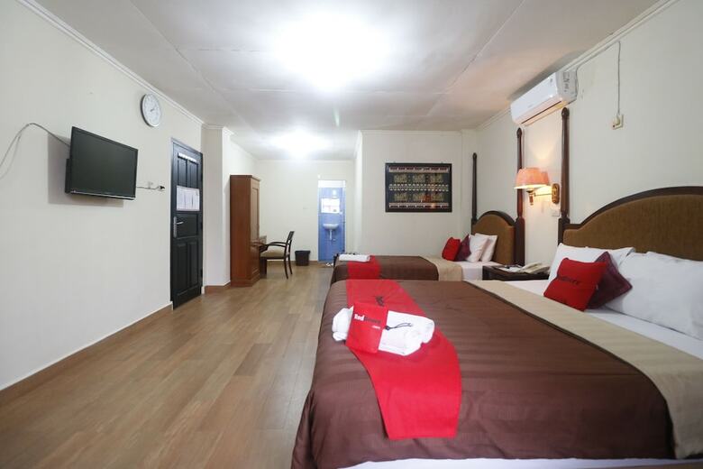 Hotel Reddoorz Plus @ Jalan Raden Intan Lampung