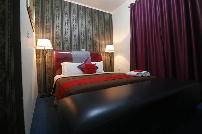 Hotel Reddoorz Plus @ Jalan Raden Intan Lampung