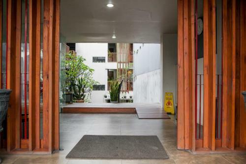 Hostal Reddoorz Near Asia Afrika 3