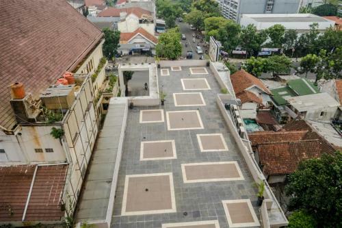 Strategic 2br At Sudirman Suite Apartment By Travelio