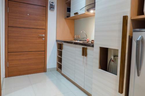 Comfy Studio At Dago Suites Apartment By Travelio