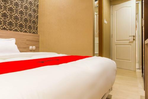 Hostal Reddoorz Plus @ Dipatiukur