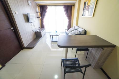 Modern 2 Br @ Gateway Pasteur Apartment Near Pasteur Exit Toll By Travelio