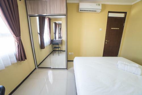 Modern 2 Br @ Gateway Pasteur Apartment Near Pasteur Exit Toll By Travelio