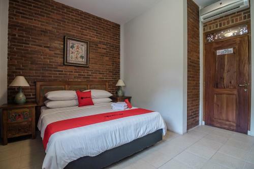 Hotel Reddoorz Plus Near Exit Toll Pasteur 2