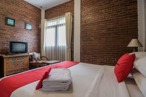 Hotel Reddoorz Plus Near Exit Toll Pasteur 2
