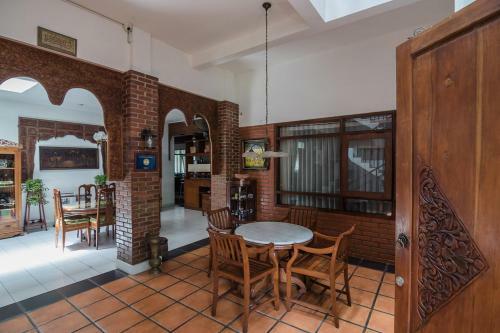Hotel Reddoorz Plus Near Exit Toll Pasteur 2