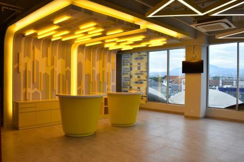 Yello Hotel Paskal Bandung
