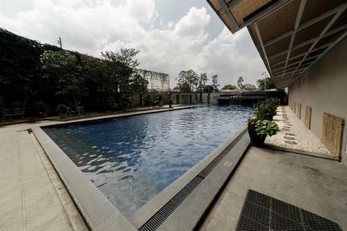Classic Studio At Galeri Ciumbuleuit 2 Apartment By Travelio
