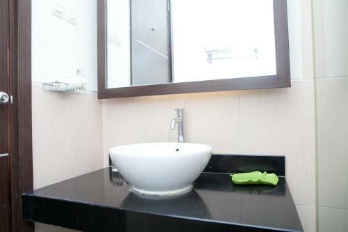 Hostal Reddoorz Plus Near Bip