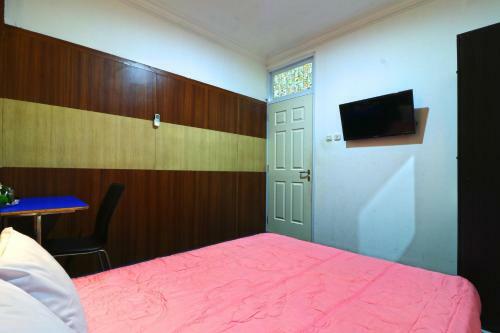 Hostal The Blessing House Bed And Breakfast
