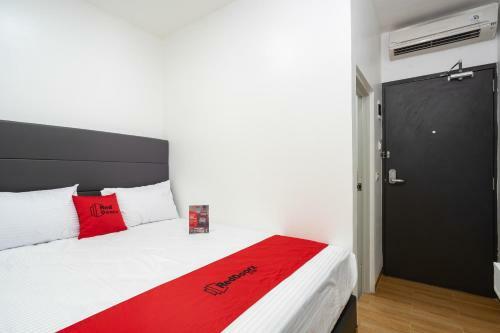 Hostal Reddoorz Plus @ Danau Sunter Utara