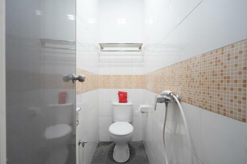Hostal Reddoorz Plus @ Danau Sunter Utara