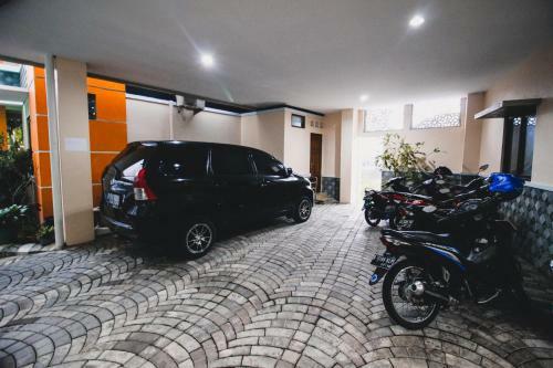 Hostal Reddoorz Plus @ Pogung Raya
