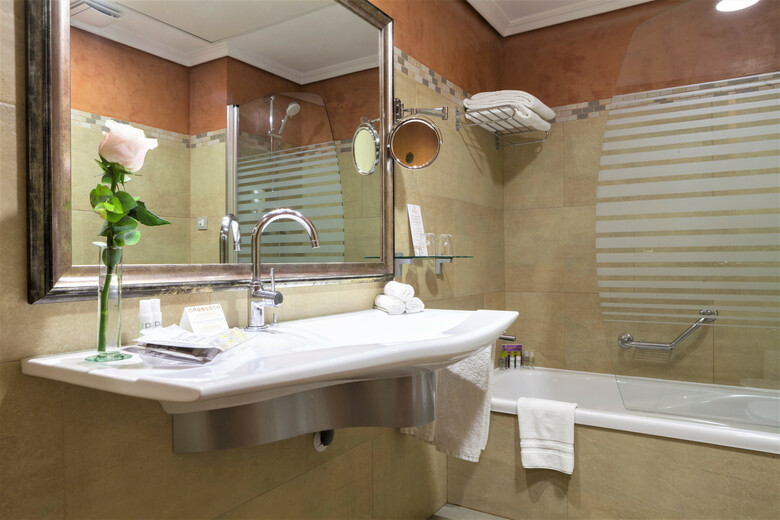 Hotel Becquer