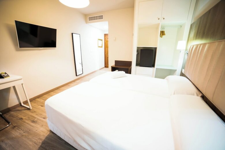 Hotel Sercotel Do�a Carmela