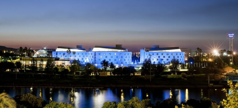 Hotel Barcel� Sevilla Renacimiento