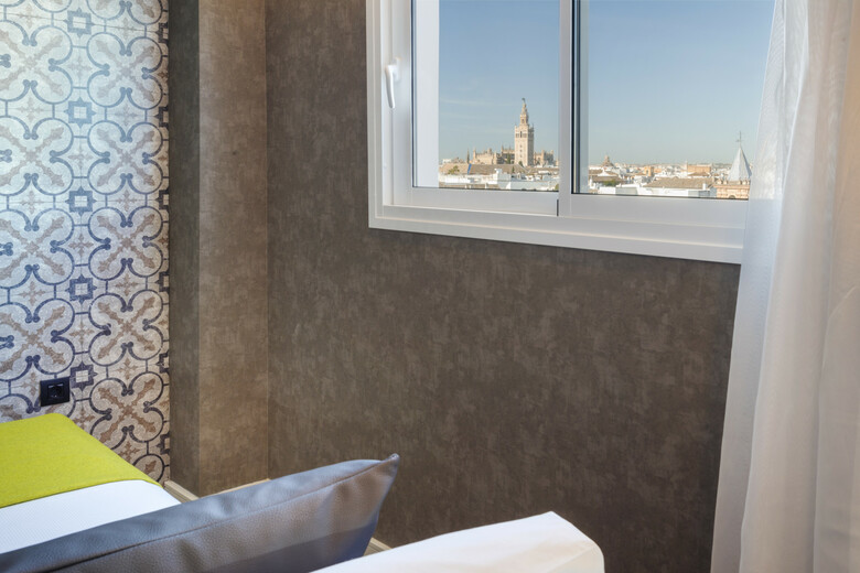 Hotel Catalonia Giralda