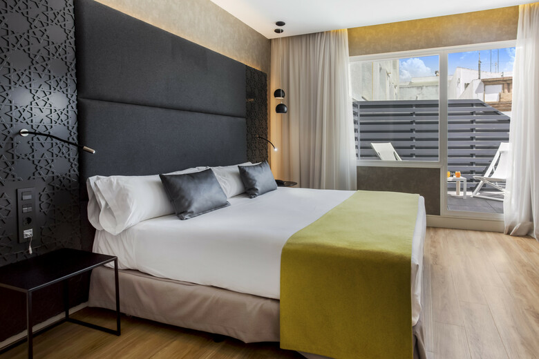 Hotel Catalonia Giralda