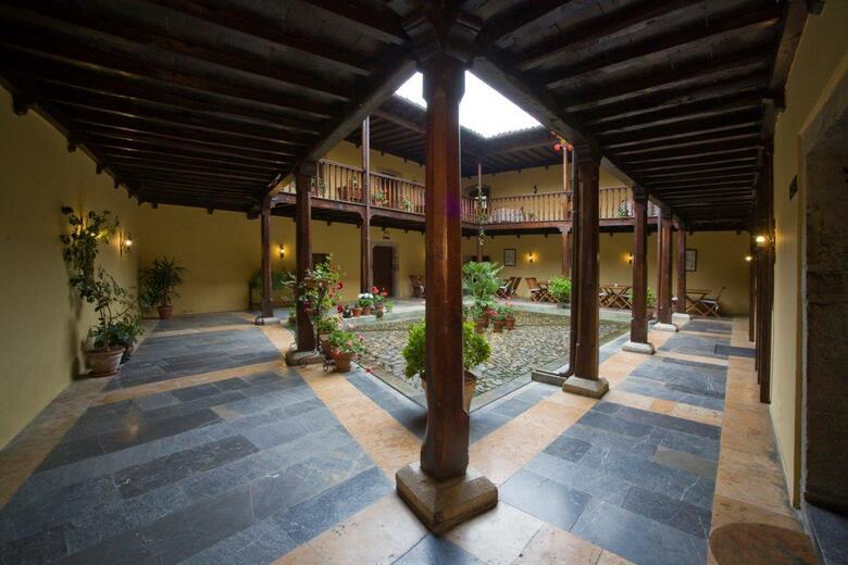 Hotel Castillo Vald�s Salas