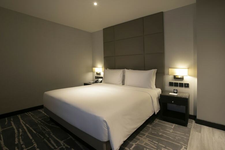 Hotel Al Manshar Rotana
