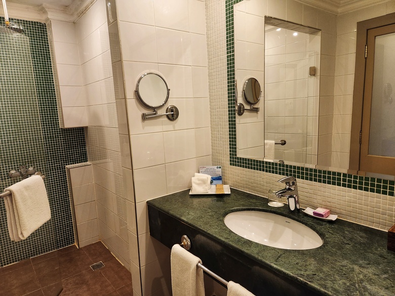 Hotel Moevenpick Kuwait
