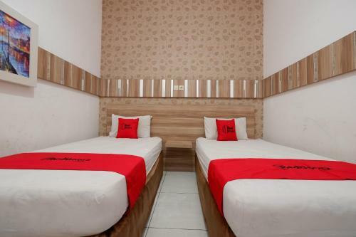 Hostal Reddoorz Near Plaza Simpang Lima