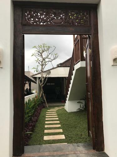 Hostal Kubu Guest House