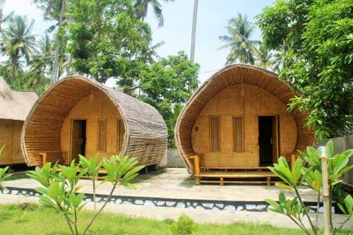 Bed & Breakfast Traditional Cici Bungalow