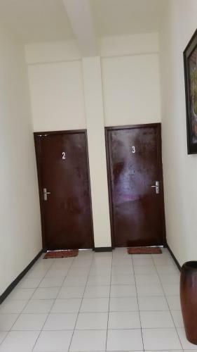 Hostal Tempatku Indonesian Restaurant And Rooms