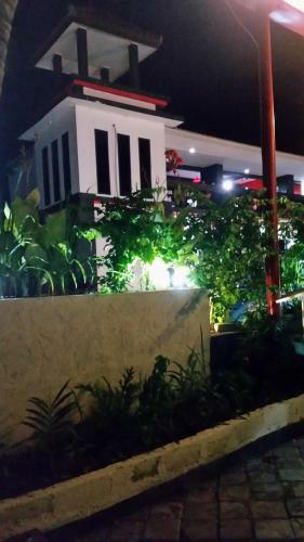 Hostal Tempatku Indonesian Restaurant And Rooms