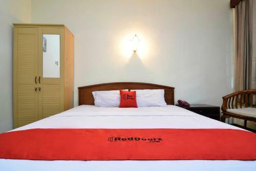 Hostal Reddoorz Plus @ Laweyan