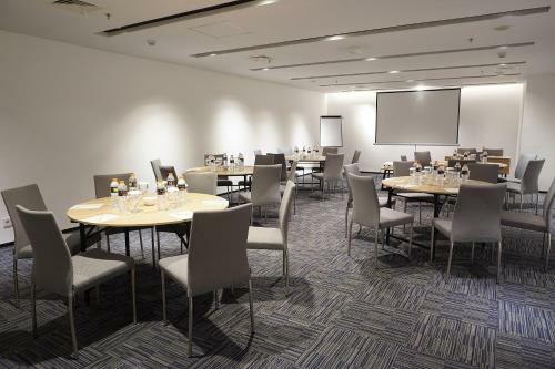 Hotel Midtown Residence Marvell City Surabaya