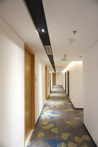 Hotel Midtown Residence Marvell City Surabaya